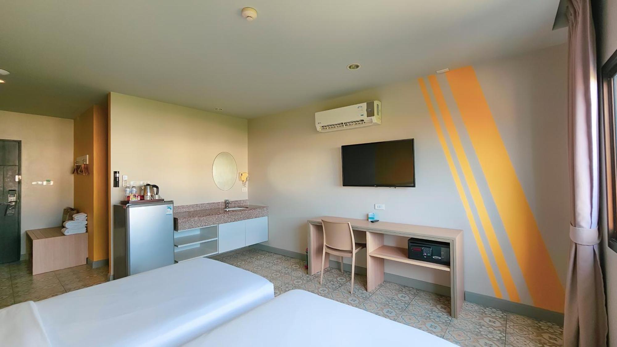 Recenta Suite Phuket Suanluang Ngoại thất bức ảnh