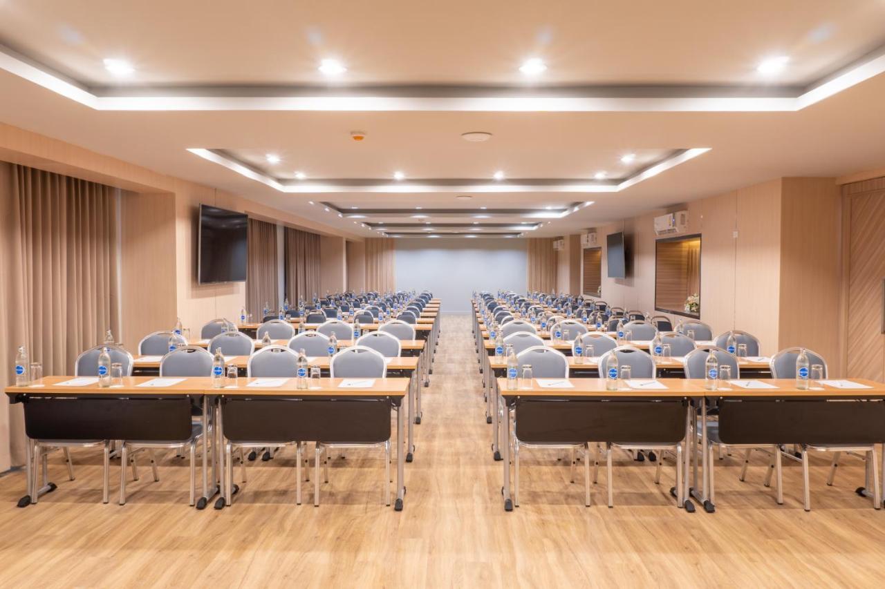 Recenta Suite Phuket Suanluang Ngoại thất bức ảnh