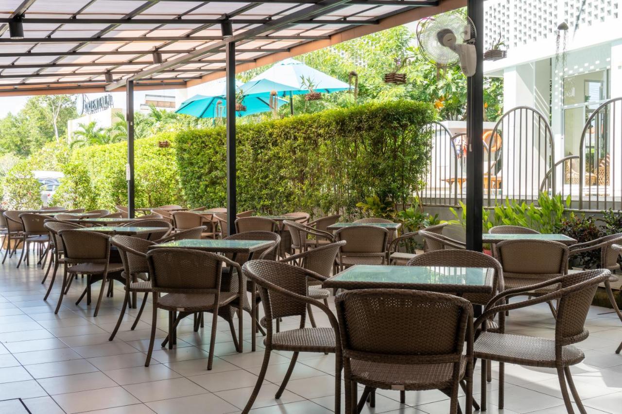 Recenta Suite Phuket Suanluang Ngoại thất bức ảnh